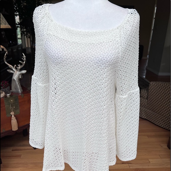 Nally & Millie Tops - Nally & Millie Size L/XL Bell Sleeved Open Weave White Boho Top